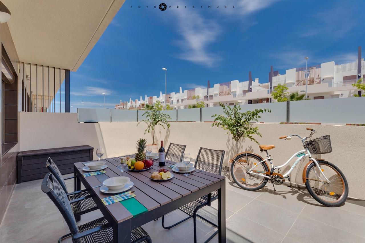 Apartamento En La Planta Baja "Playa Elisa" Pilar de la Horadada Exteriér fotografie